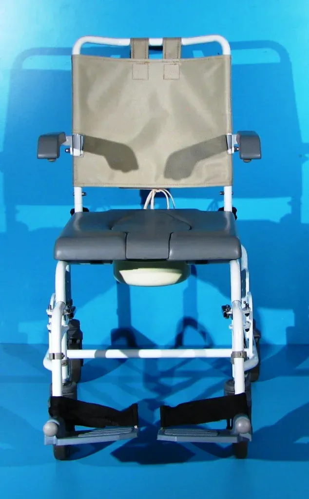 Scaun pentru WC si baie din aluminiu Drive - latime sezut 43 cm - Imaginea 2