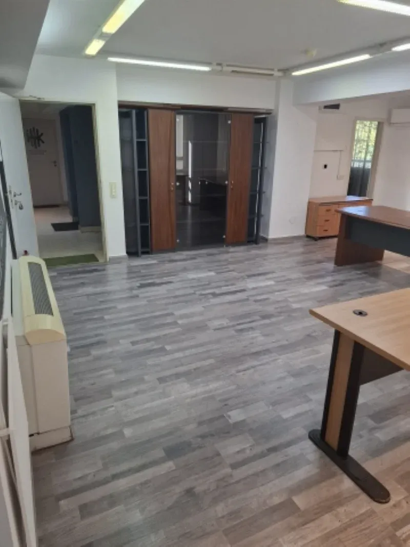 Inchiriez spatiu de birouri, zona Metrou Brancoveanu, 260mp, 9euro mp - Imaginea 4