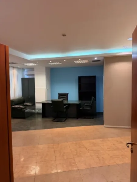Inchiriez spatiu de birouri, zona Metrou Brancoveanu, 260mp, 9euro mp - Imaginea 6