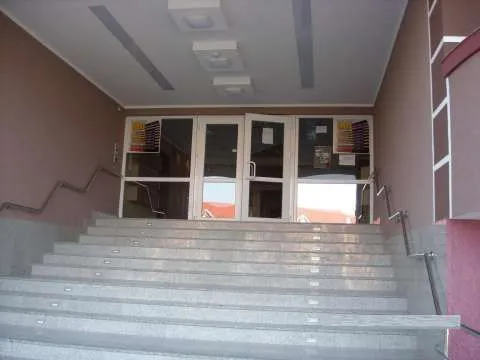Inchiriez ap 2 cam NOU, LUX, in Nufarul Plaza, Oradea - Imaginea 2