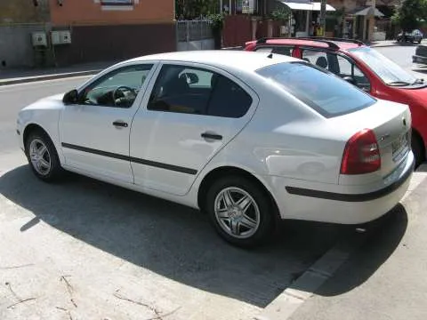 Skoda Octavia 2011 - ca si noua - Imaginea 2