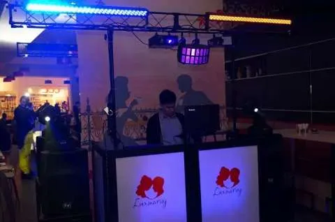 Sonorizari Dj Nunti Cumetrii Majorate Banchete Petreceri private Karaoke - Imaginea 3