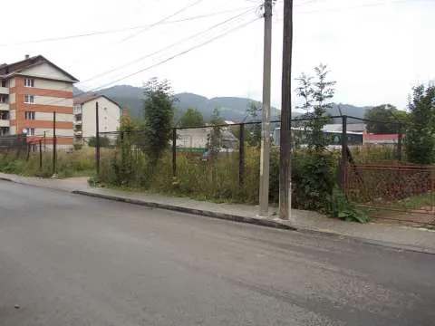 Teren 6000 mp, centru - Imaginea 1