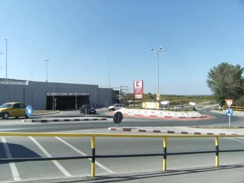 teren Tulcea lipit de Kaufland - Imaginea 2