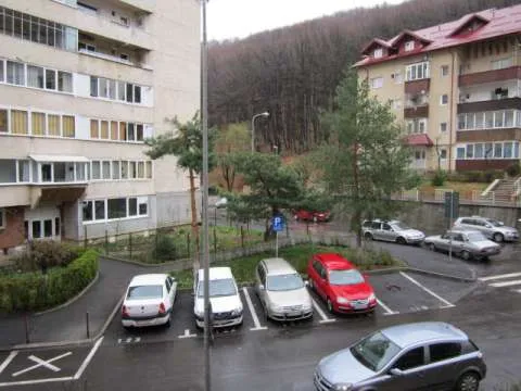 Inchiriez Apartament 3 camere Racadau - Imaginea 1