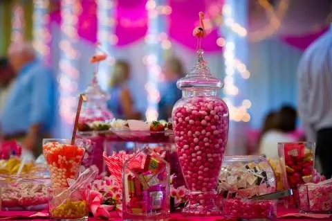 Bomboniere pentru candybar de inchiriat - Imaginea 1