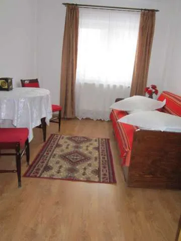 Inchiriez Apartament 3 camere Racadau - Imaginea 6