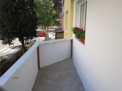 Inchiriez Apartament 3 camere Racadau - Imaginea 9