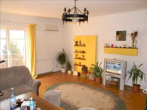 VAND APARTAMENT 3 CAMERE IN CENTRUL CLUJULUI - Imaginea 1