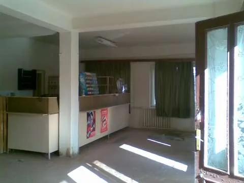 Inchiriez spatiu comercial in zona industriala - Imaginea 3