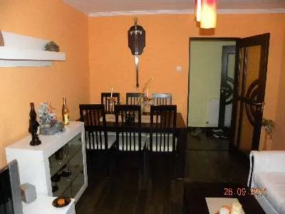 inchiriez sau vand apartament complet renovat  - Imaginea 4