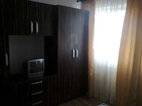 Inchiriez ap 2 cam NOU, LUX, in Nufarul Plaza, Oradea - Imaginea 12
