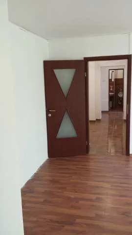 Vind apartament RÃ®ÅŸnov central!!! 34.300eur - Imaginea 2