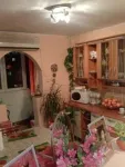 vand apartament 2 camere - Miniatura 3