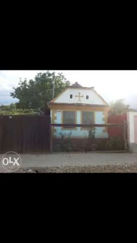 Vand casa cu gradina + teren arabil - Imaginea 1