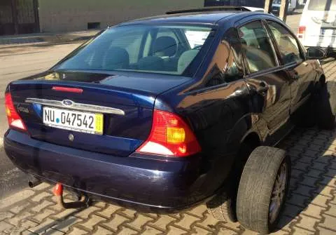 Ford focus (Ghia) - Imaginea 4