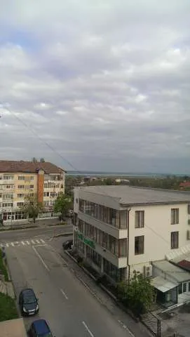 Vand apartament central, 2 camere, decomandat, Dragasani - Imaginea 1
