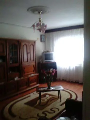 vand apartament 3 cam  ic frimu et. 2 - Imaginea 1