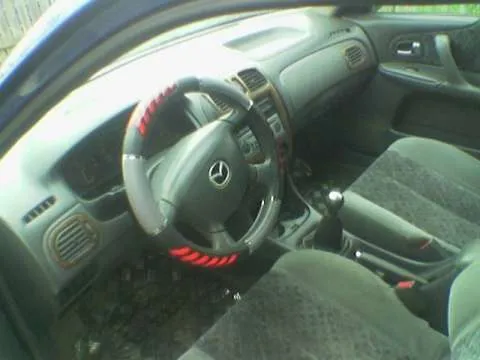 Mazda 323f diesel 2000 - Imaginea 4
