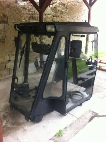 Cabina utilaj agricol ( tractor, motocoasa, etc) - Imaginea 2