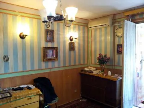 Vand Apartament 2 camere, in bloc reabilitat, zona civilizata. - Imaginea 2