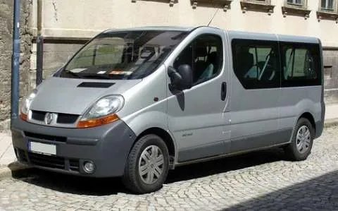 TRANSPORT PERSOANE (8+1 LOCURI) IEFTIN, 13 ANI EXPERIENTA - Imaginea 1