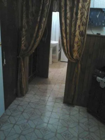 Vand apartament 2 camere - Imaginea 2
