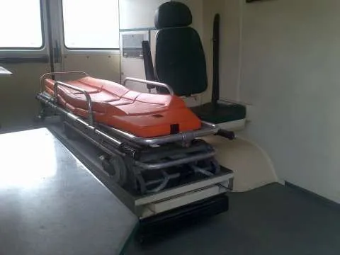 Mercedes Benz ambulanta / salvare / autorulota / laborator mobil - Imaginea 8