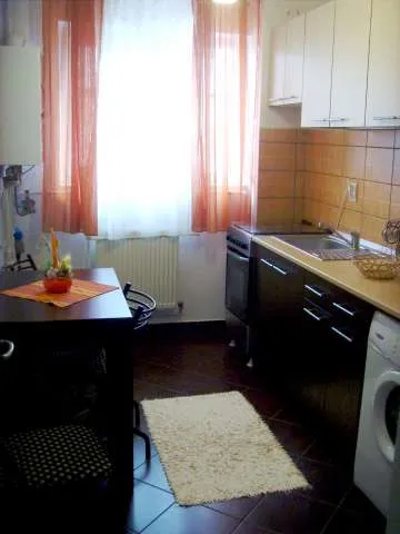 Vanzare apartament 2 camere zona vale - Imaginea 4