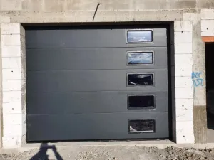 usi de garaj sectionale izolate automate cu telecomanda ieftine la pret, automatizari porti