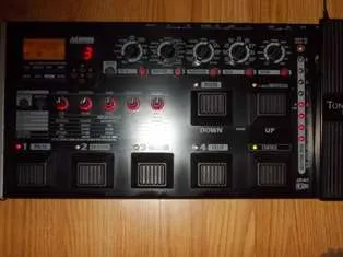 Vand procesor de chitara KORG AX 3000G - Imaginea 4