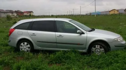 Dezmembrari Renault Laguna 2 - Imaginea 1