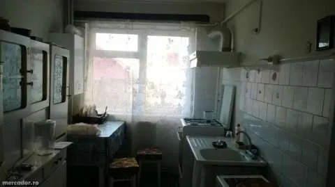 Vand apartament 3 camere - Imaginea 6