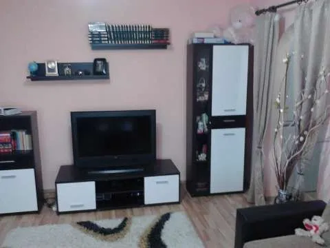 Vand ap. 2 camere Brosteni - Imaginea 5