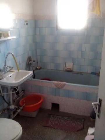 apartament 3  camere  decomandat nemodificat-Cugir- - Imaginea 4