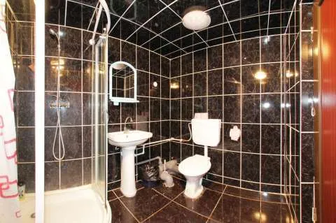 CAZARE INCEPAND CU 35 RON/ PERSOANA - Imaginea 5