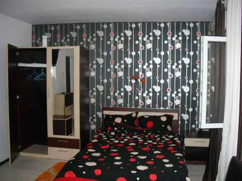 Cazare Studenti Garsoniere si Camere la Vile Particulari Constanta - Imaginea 1