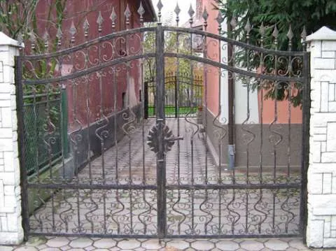 Constructii de la A la Z, Mobila la comanda, Fier Forjat, Sticla, inox totul pentru casa ta - Imaginea 4