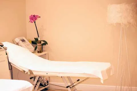 Salon in Aviatiei Keiko Nord  - Imaginea 1
