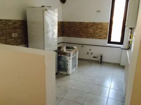 bloc nou lux, 3 camere 83 mp - Imaginea 2