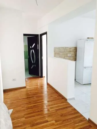 bloc nou lux, 3 camere 83 mp - Imaginea 3