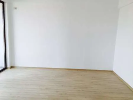 bloc nou lux, 3 camere 83 mp - Imaginea 5