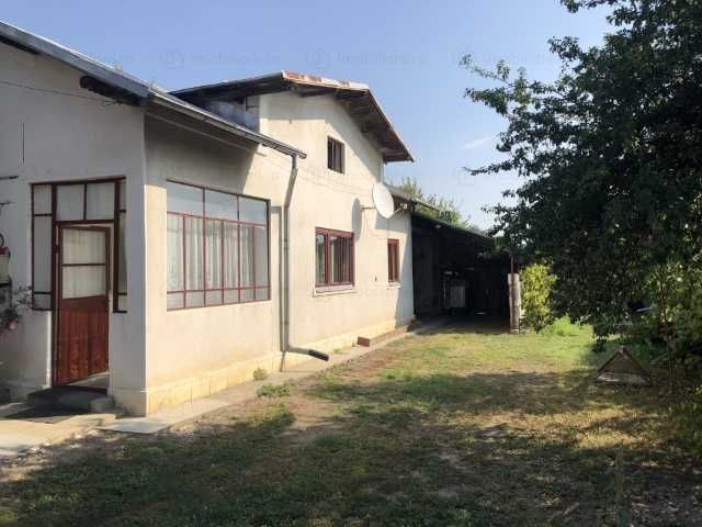 casa in zona linistita targsorul vechi 3