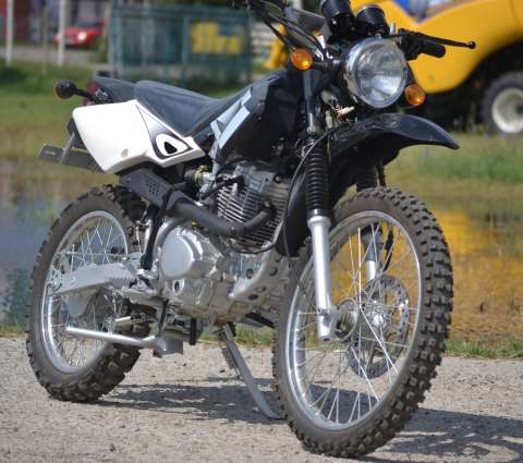 motocicleta wrx- evo 200 2