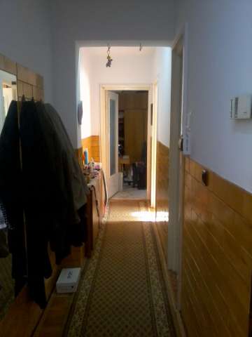 vand apartament cu 3 camere 5