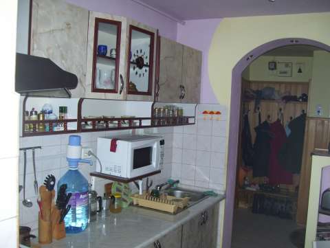 proprietar, vand apartament 3 camere; ultracentral; decomandat campina 4