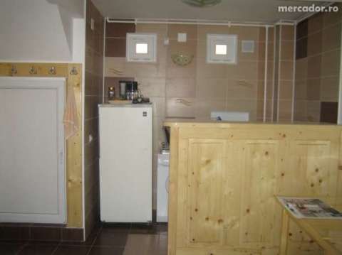 inchiriere garsoniera in zarnesti brasov, pret foarte bun - 120 euro/ luna 2