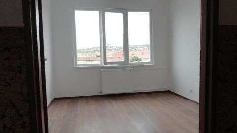 pf vand apartament 3 camere, an, lux 3