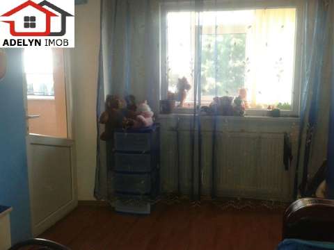 tulcea - apartament 3 camere, zona victoriei 2