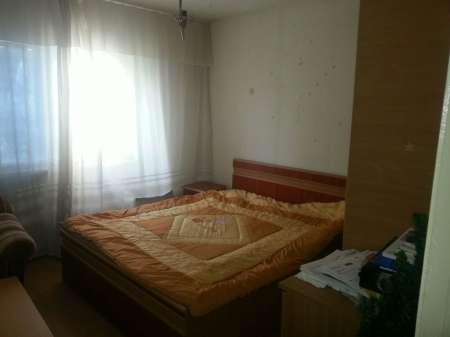 vand apartament 11